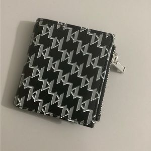 Karl Lagerfeld wallet (SEND OFFERS)